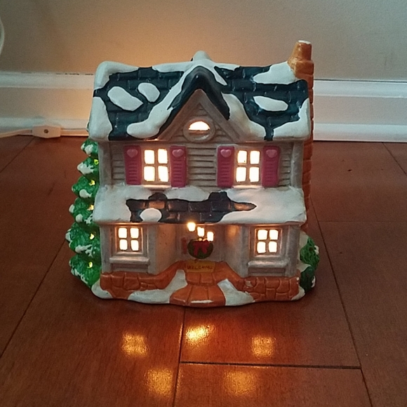 Other - Ceramic "Hunters Station"